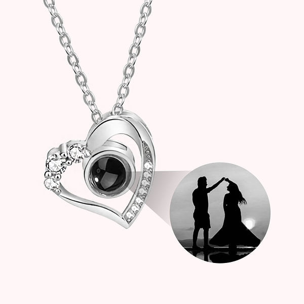 Personalized Heart Micro-carved Photo Projection Necklace Valentine's Day Birthday Gift for Women